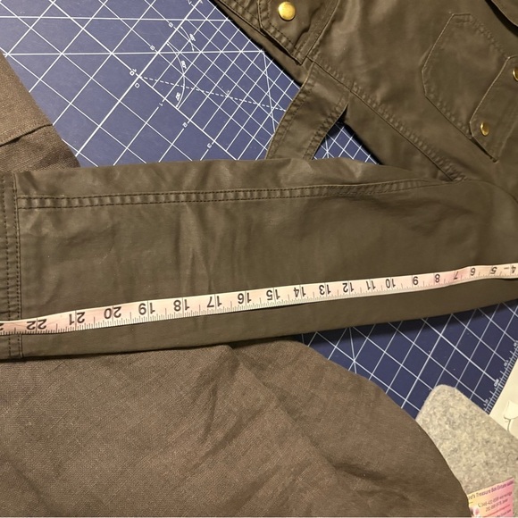 J. Crew woman’ olive green Jacket - Picture 9 of 9
